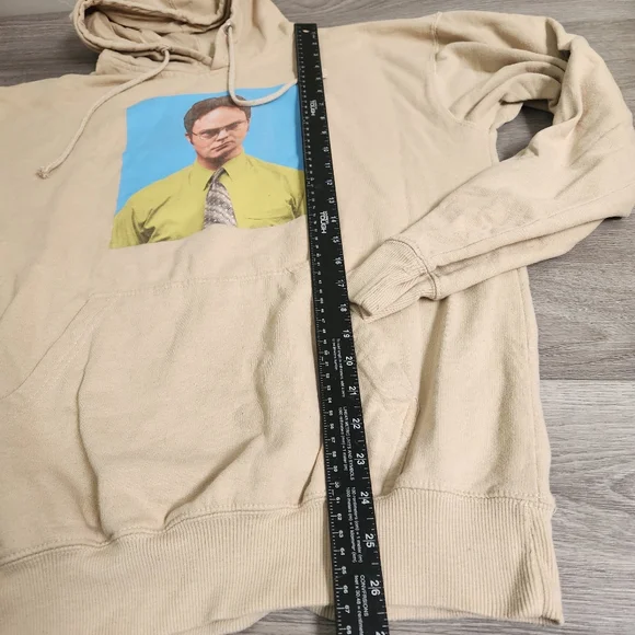 The Office Tan Hoodie Sweater Size L Dwight Schrute False Spellout Dunder Miffli - Picture 5 of 8